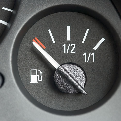 User Drivers prefer that the cars fuel tank not be over a quarter filled. This is due to the high probability of flammable gas igniting. Do NOT fill the tank prior to shipping. 